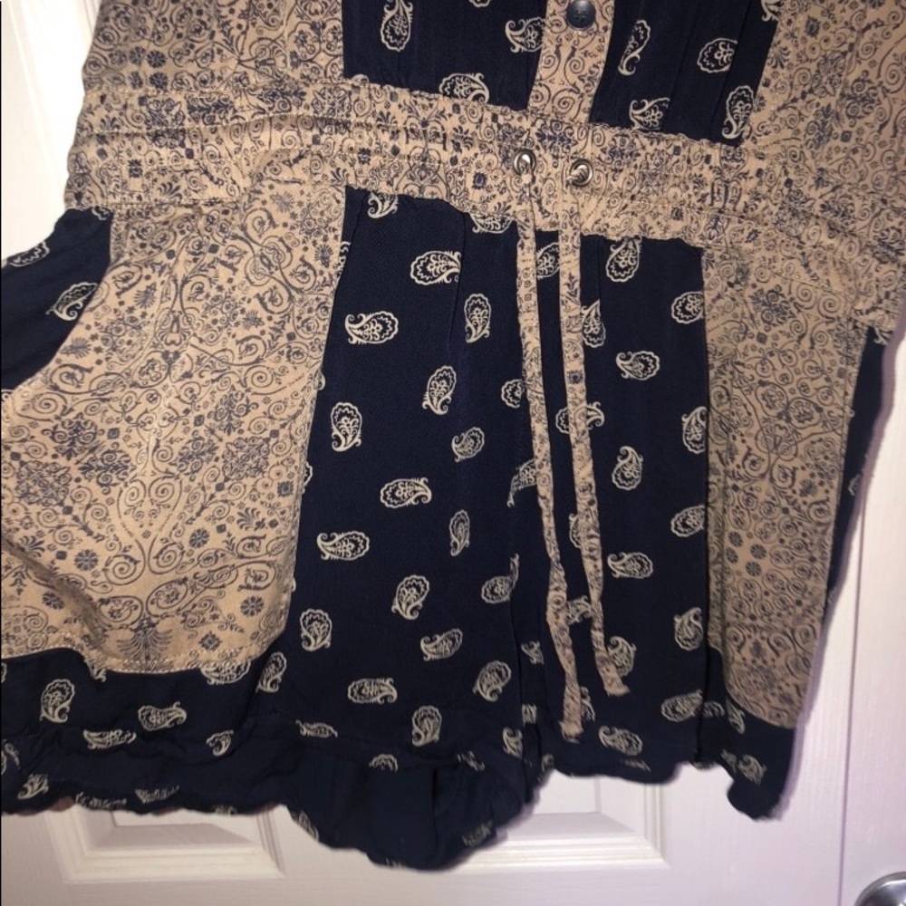 Cute Romper - Picture 2 of 5